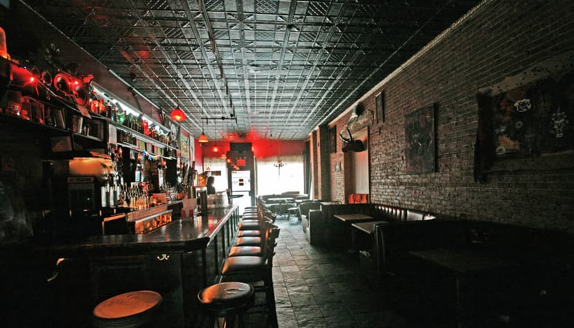15 Great NYC Bars With Games