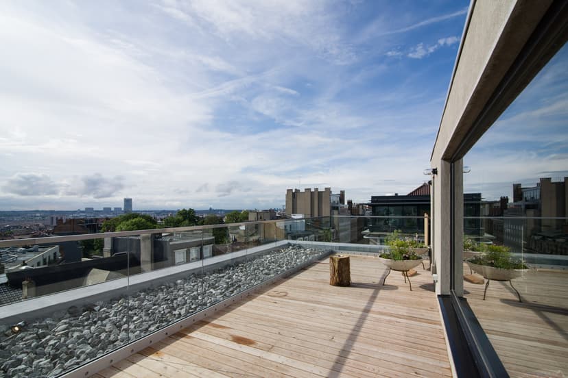 Roofs With A View: Brussels’ Rooftop Bars Are Back!