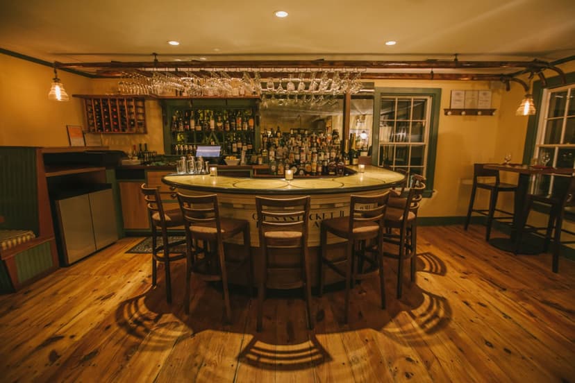 The 50 Best Bars And Drinks In Nantucket