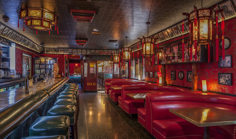 16 L.A. Bars And Restaurants In Movies And TV Shows That You Can Actually Visit