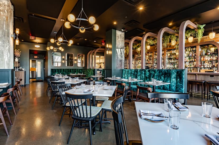4 Fabulous French Restaurants In Detroit That’ll Transport You To Paris