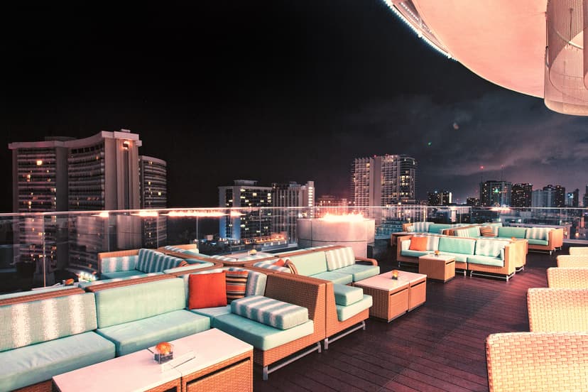 9 Best Rooftop Bars in Waikiki With Amazing Views