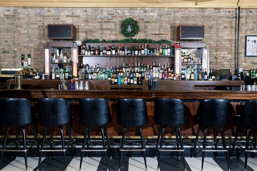 15 Best Bars in Minneapolis in 2023