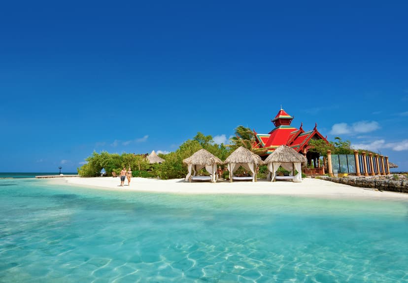 8 best overwater bungalows in the Caribbean in 2023