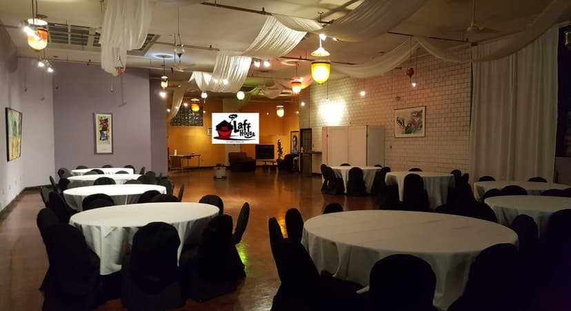 5 Cool Comedy Clubs In Philadelphia For Loads Of Laughter