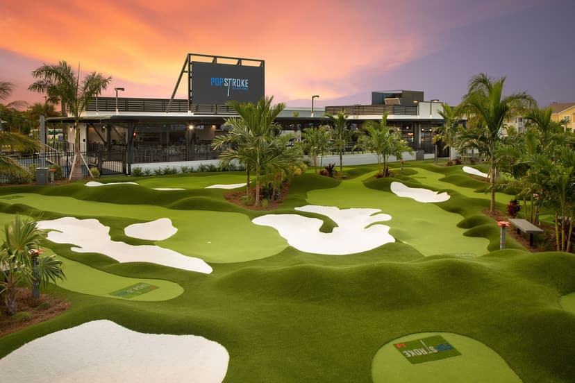 12 Houston Spots Made for Drinking and Golf
