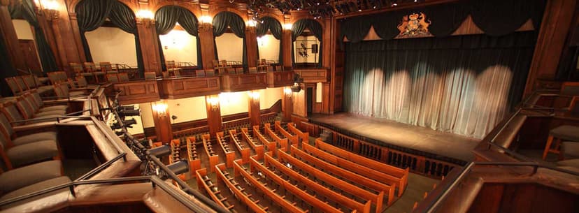 7 Historic Southern Theaters That Play On