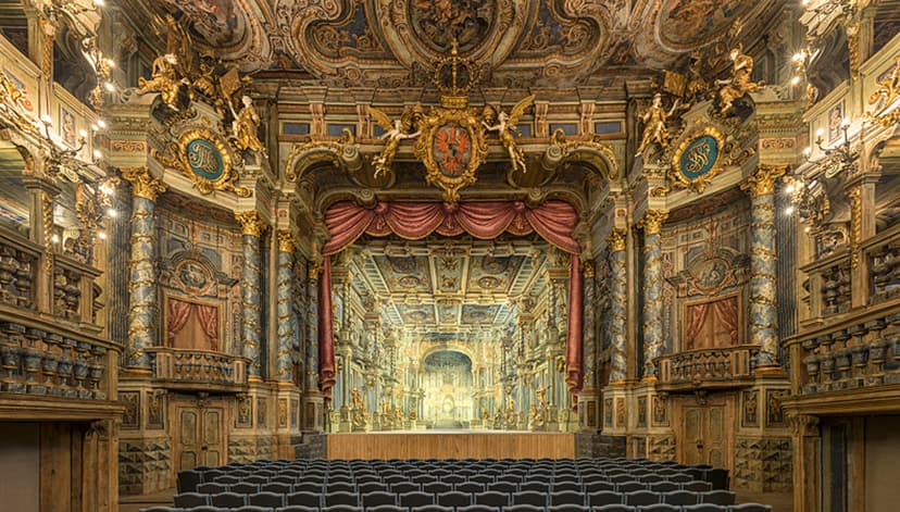 These Are the World’s Prettiest Theaters