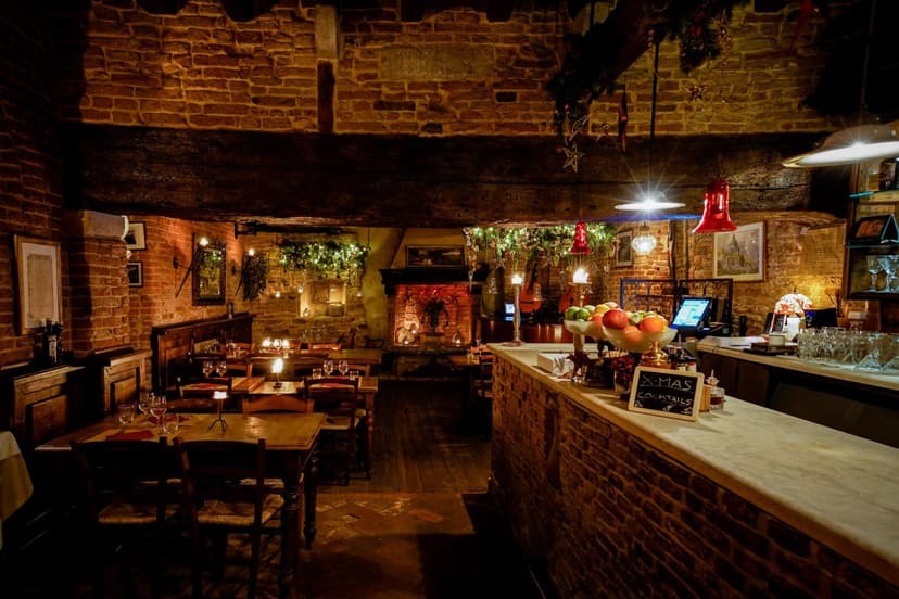 16 Best Bars in Venice