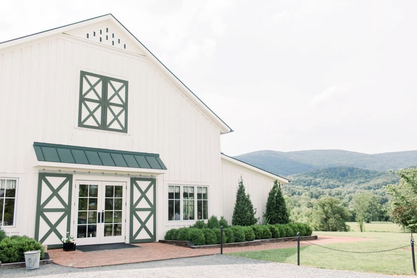 Six Standout Wineries in Central Virginia