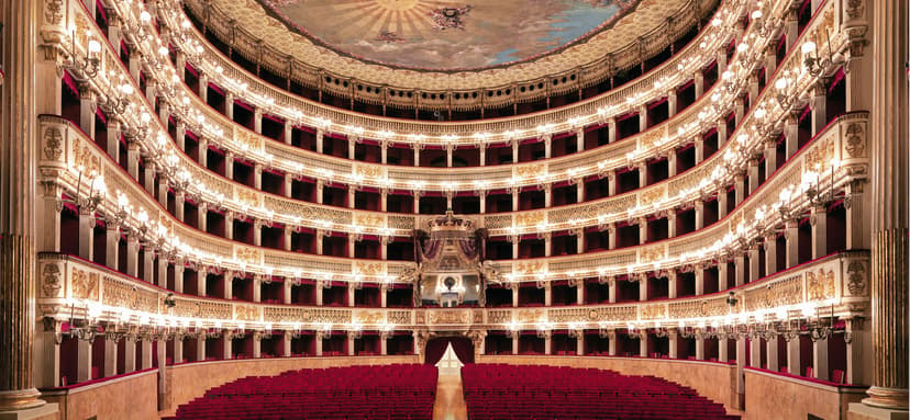 These Are the World’s Prettiest Theaters